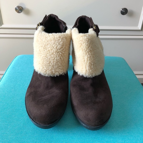 Naturalizer brand new 9-1/2 ankle boots - Picture 2 of 5